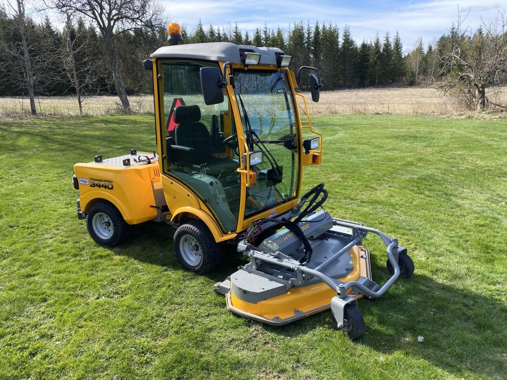 Yog ichida tatuirovka qilingan ayol bilan porno