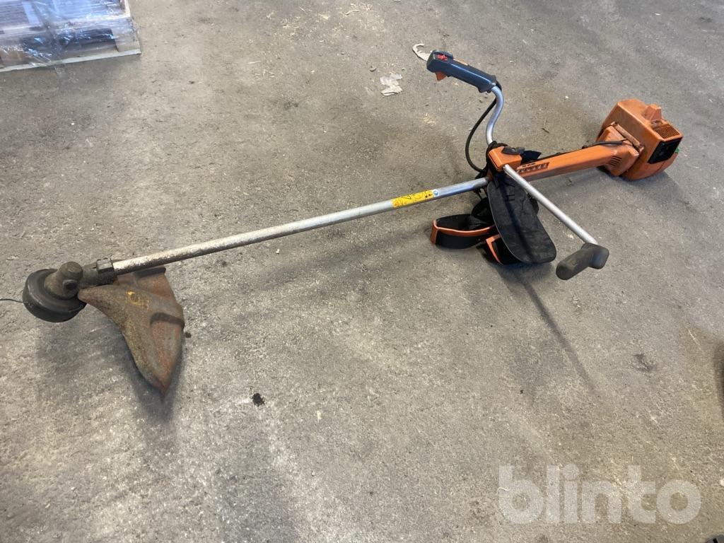 Röjsåg - Husqvarna 235R | Blinto auktioner