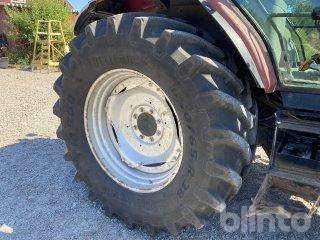 Traktor 4WD Case MX 135