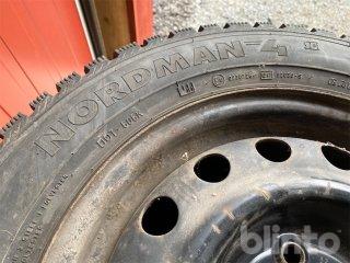 Dubbdäck - Nordman 185/65 R 15 | Blinto auktioner
