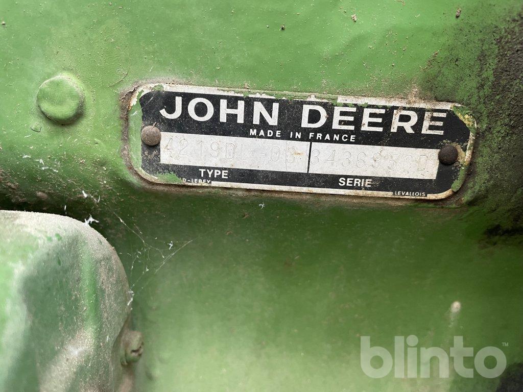 John Deere 2wd 2030