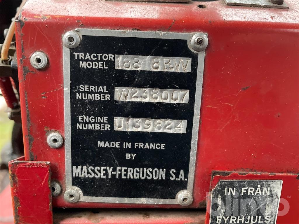 Lastartraktor Massey Ferguson 188 4WD