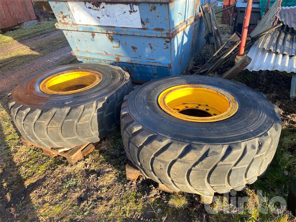 Hjul - Michelin 20.5-25 | Blinto auktioner