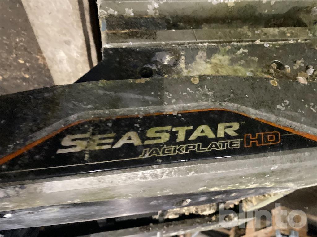 Motorlyft Seastar jackeplate HD / 2 stycken