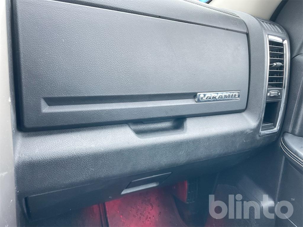Pickup DODGE RAM 1500 CREW CAB 3.0 V6 ECO DIESEL 4x4 LARAMIE