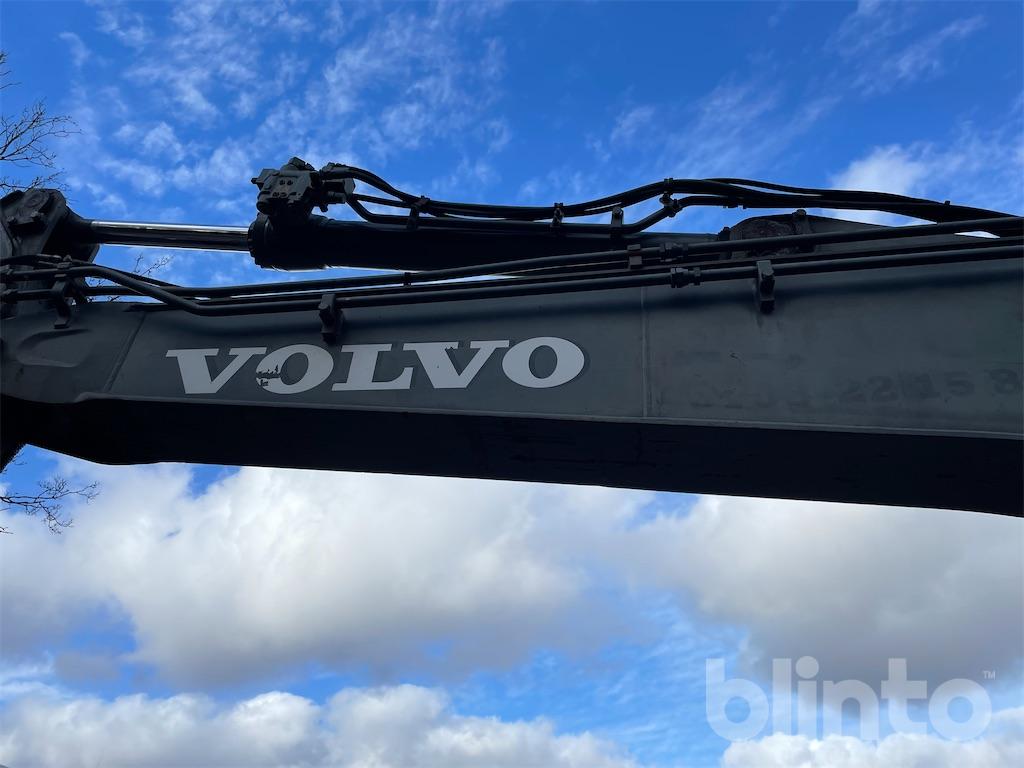 Bandgrävare Volvo EC140B