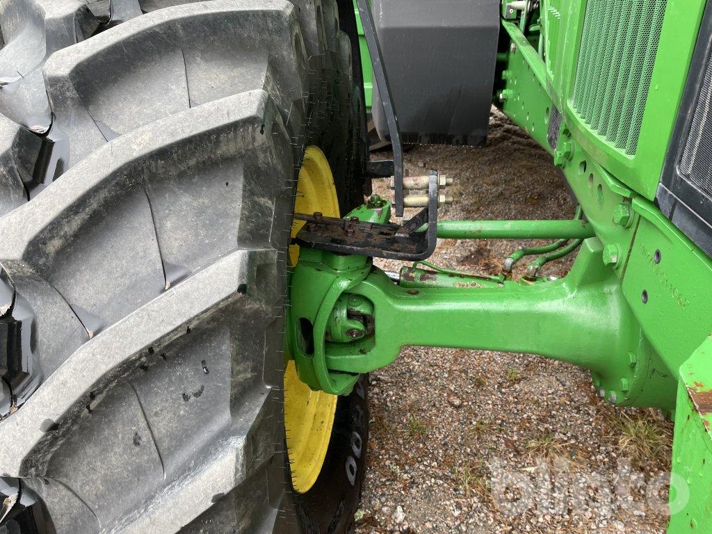 Traktor John Deere 7710