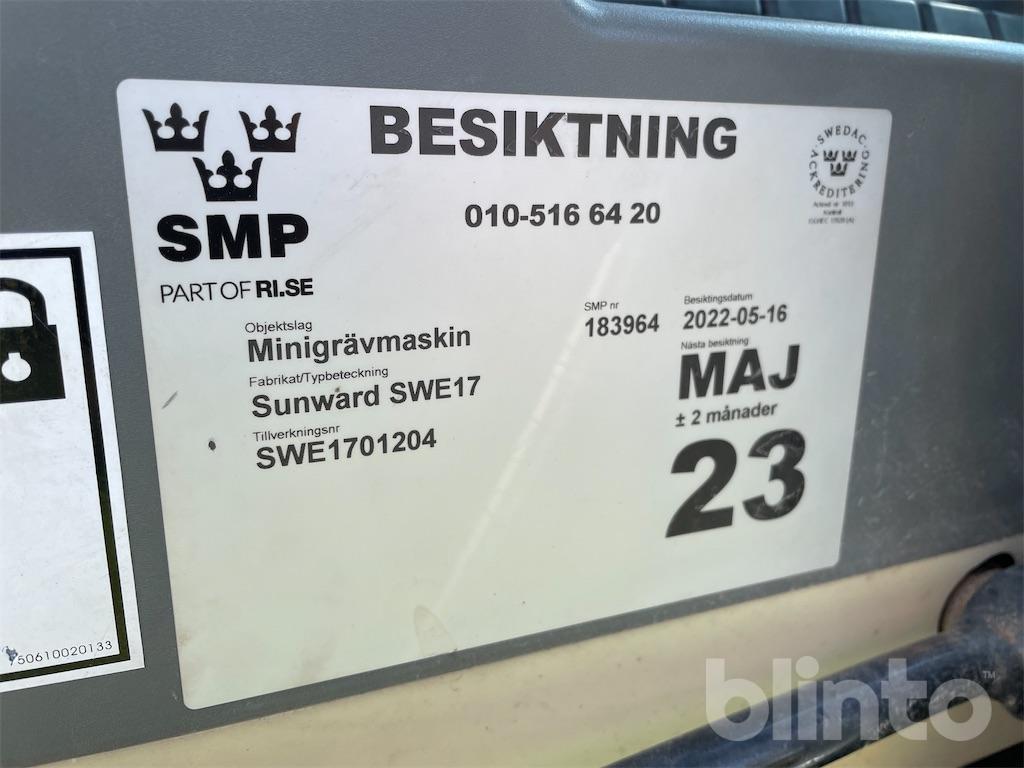 Minigrävare Sunward Swe17 med släpvagn (Låga timmar)