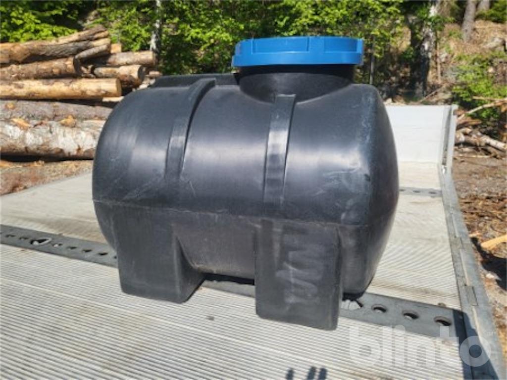 Vattentank Polyetentank 200 liter, svart liggande rund - NY