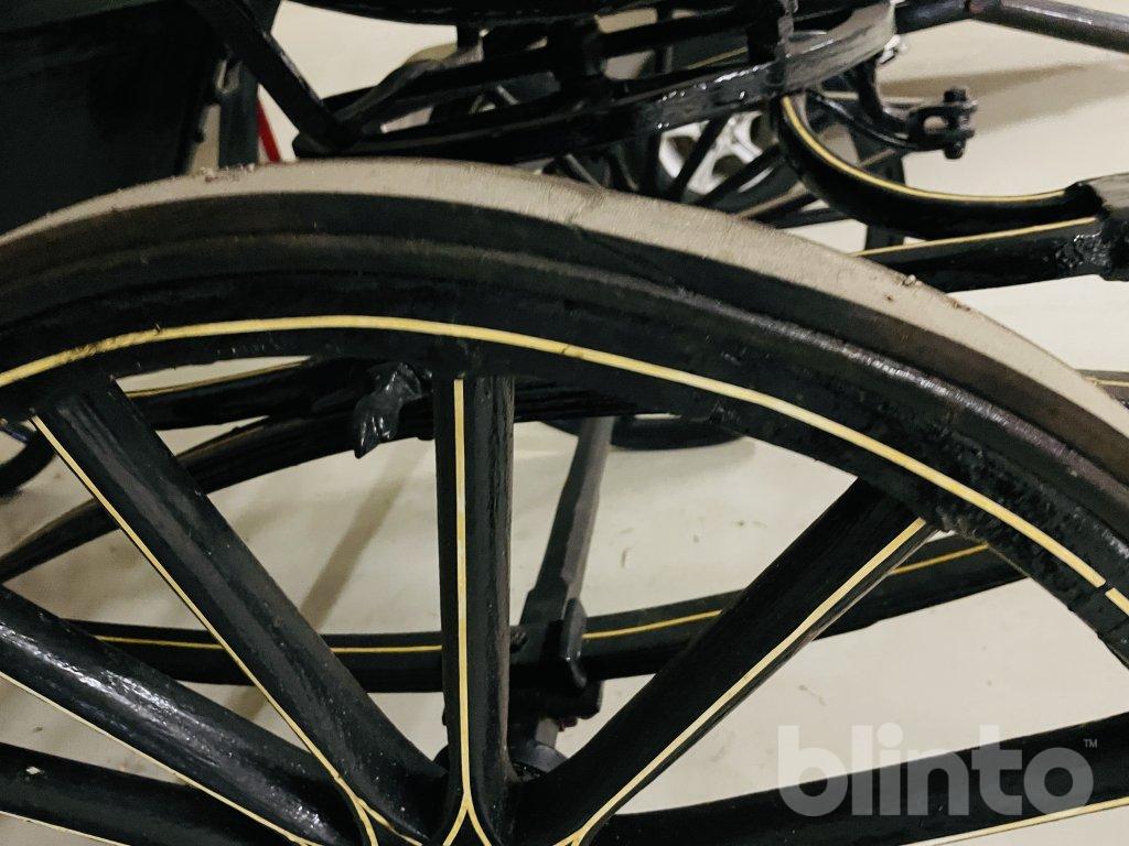 Åkvagn Vaggeryds Vagnfabrik Blinto auktioner