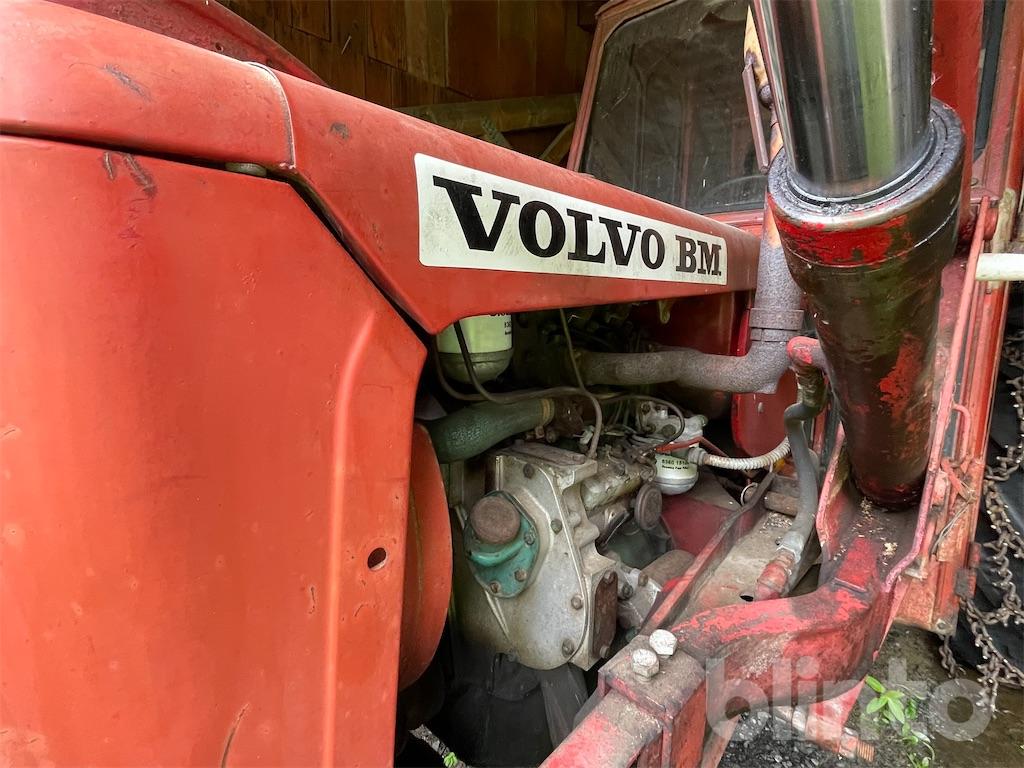 Traktor med lastare Volvo bm 400 Buster
