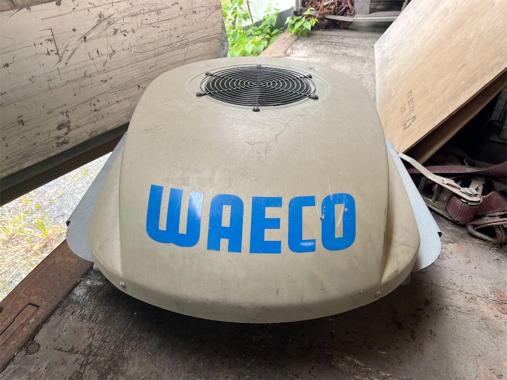 Takmonterad AC WAECO Coolair CA-800