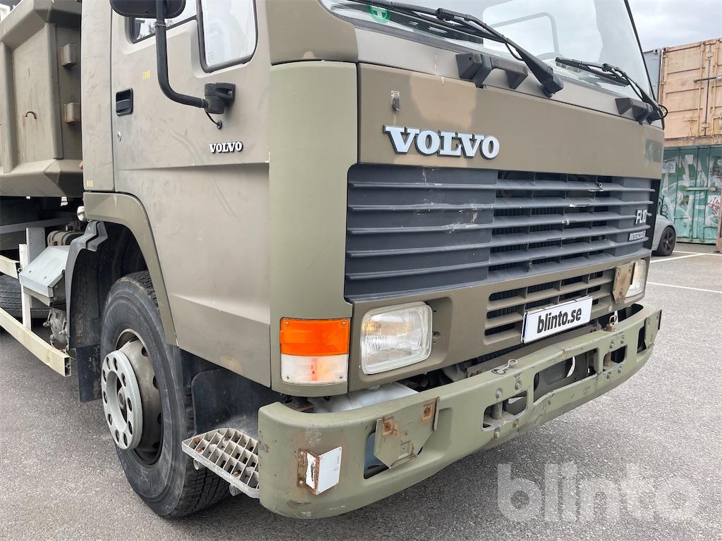 Lastbil VOLVO FL 10 6x2 med bergflak och tipp - Nybesiktigad!