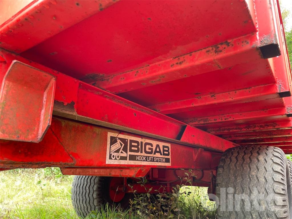 Lastväxlarvagn Bigab 10-14 med flak / Container