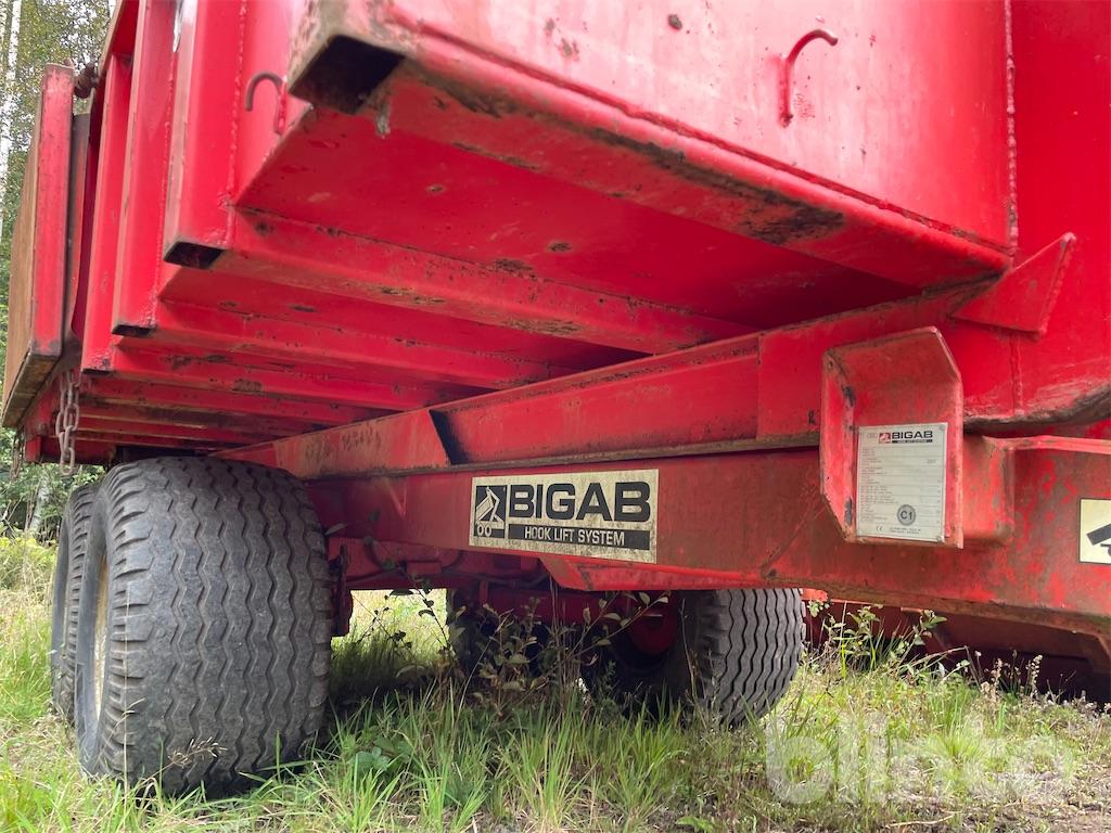 Lastväxlarvagn Bigab 10-14 med flak / Container