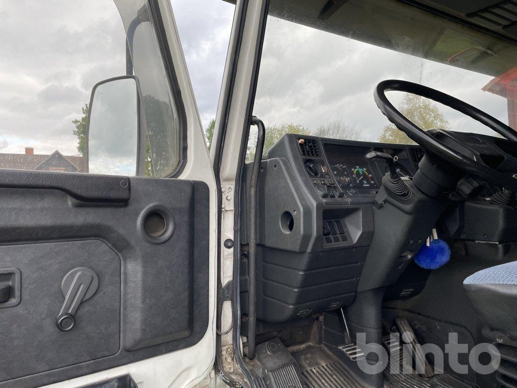 Hästtransport Lastbil Scania R93 4x2