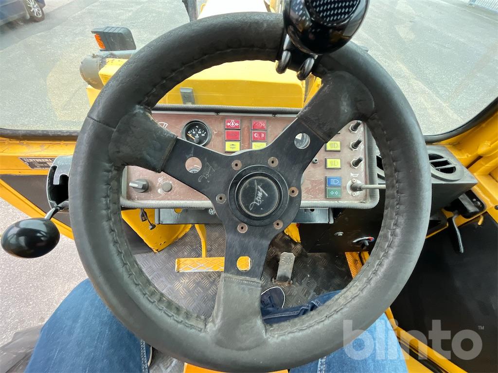 Traktorgrävare Hydrema 807s
