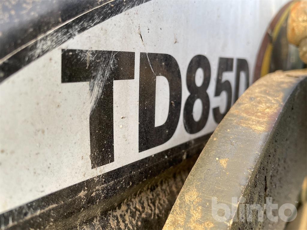 Traktor New Holland TD85D 4WD