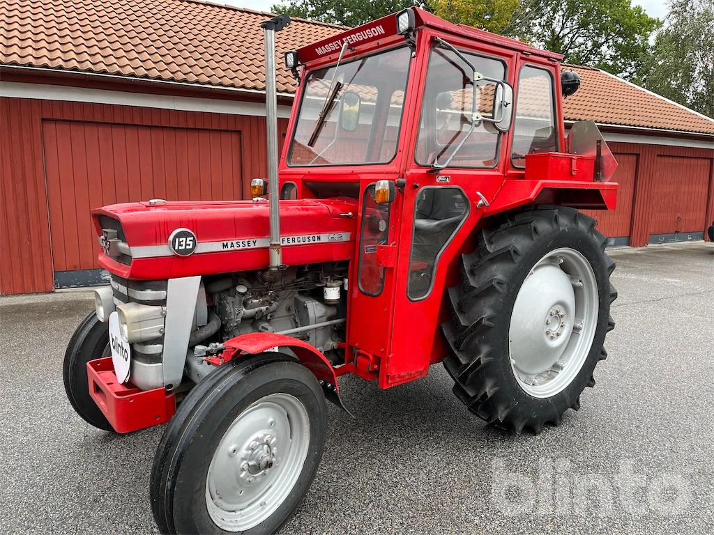 Traktor MF 135 SPECIAL 8-VX