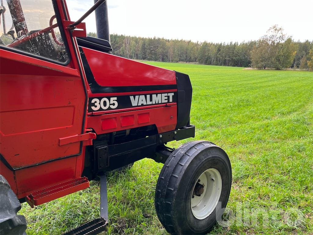 Traktor VALMET 305