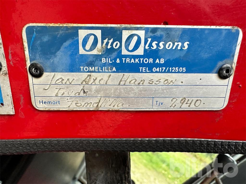Traktor MASSEY-FERGUSON 565-2