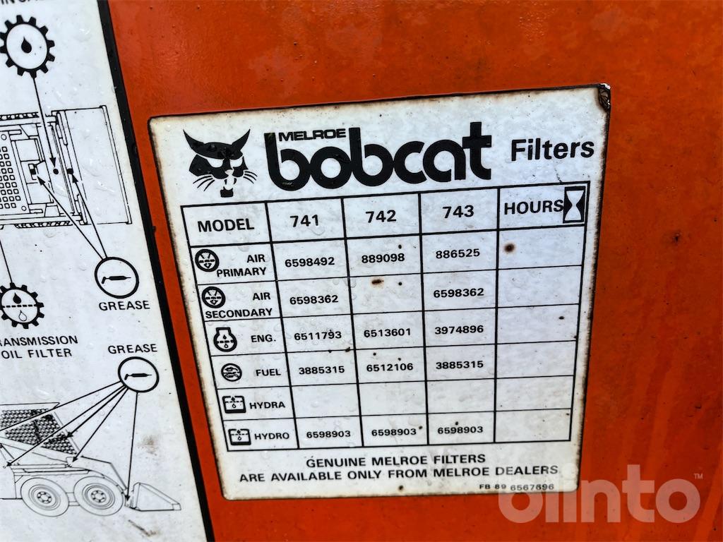 Kompaktlastare Bobcat 743