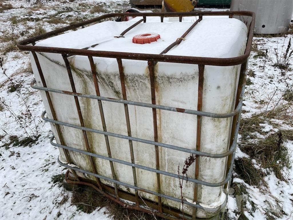Tankar 2 Ibc tankar - 2 st | Blinto auktioner