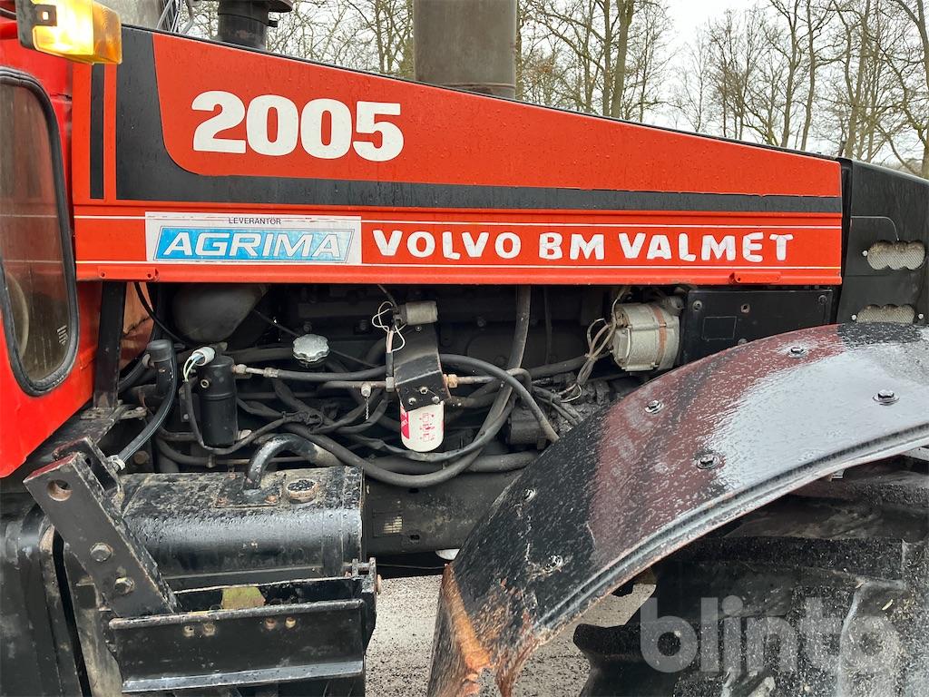 Traktor VOLVO-BM VALMET 2005