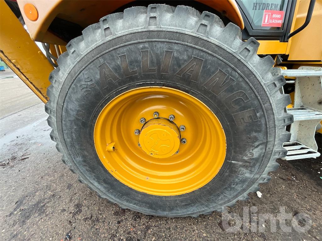 Traktorgrävare Hydrema 906E - 4988 h