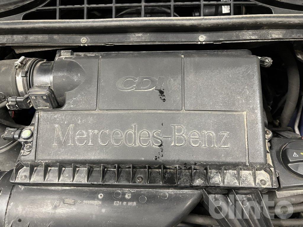 Skåpbil Mercedes Vito