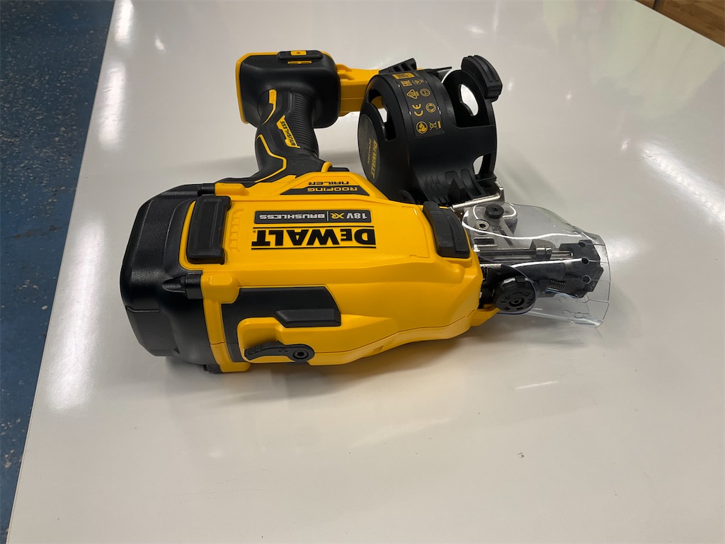Pappspikpistol - Dewalt Dcn45rn | Blinto auktioner