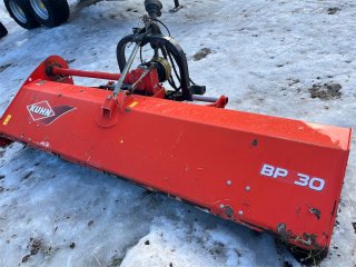 Betesputs - Kuhn BP30 Reparationsobjekt | Blinto auktioner