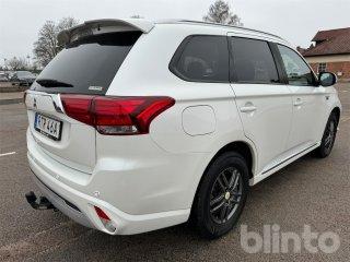 Personbil laddhybrid - MITSUBISHI | Blinto auktioner