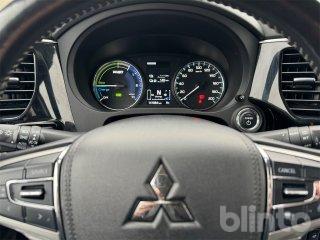 Personbil laddhybrid - MITSUBISHI | Blinto auktioner