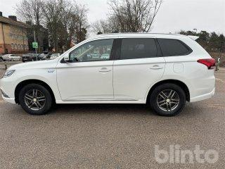 Personbil laddhybrid - MITSUBISHI | Blinto auktioner