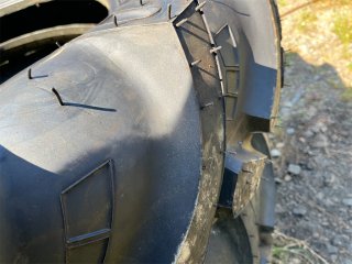 2st Traktordäck - ATF 16.9-34 R-1 12-lagers | Blinto auktioner