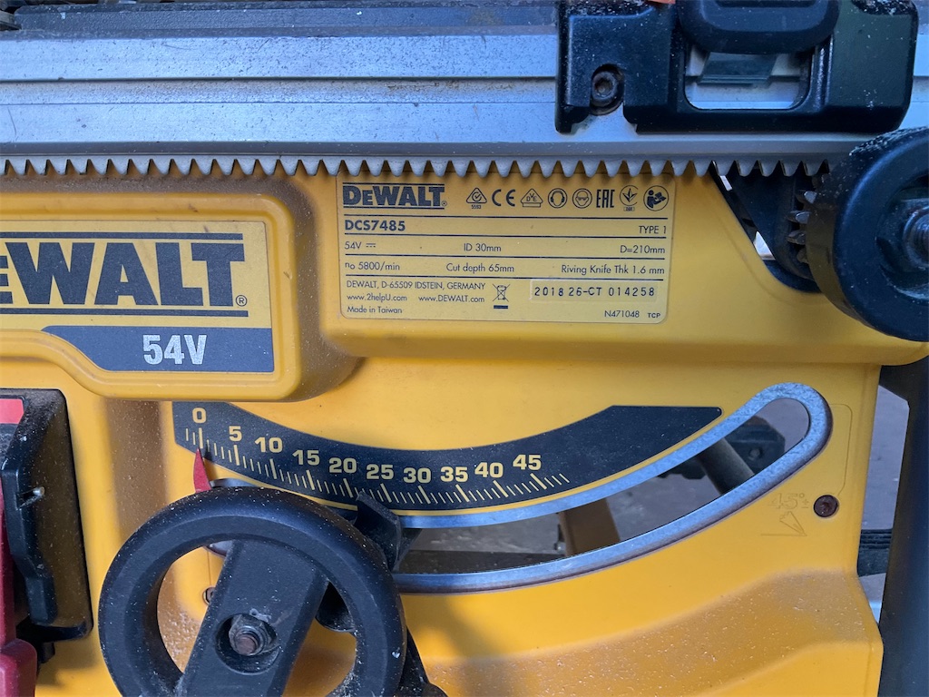 DeWalt DWE7485 Compact Job Site Table Saw 15A 8-1/4 In. – Voomi Supply - Foto 10