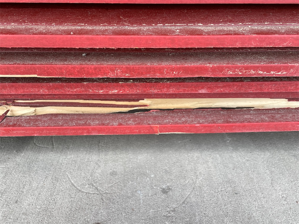 Röd panel - Norrlands fasad 21x170 | Blinto auktioner