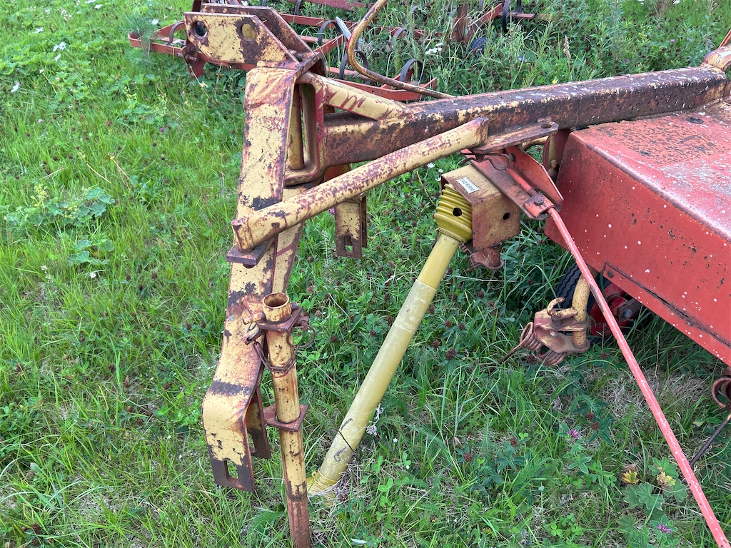 Hövändare - JF-CR 320 | Blinto auktioner