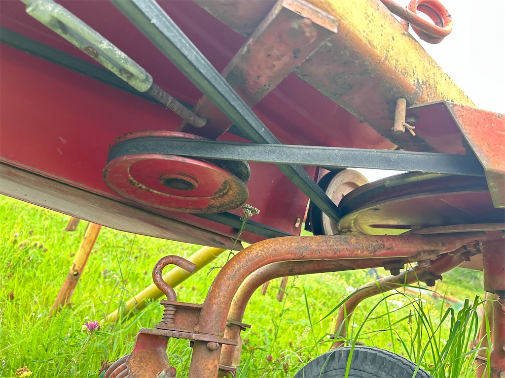 Hövändare - JF-CR 320 | Blinto auktioner