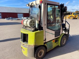 Gasoltruck - Clark CGP 30 | Blinto auktioner
