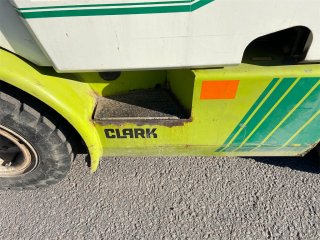 Gasoltruck - Clark CGP 30 | Blinto auktioner