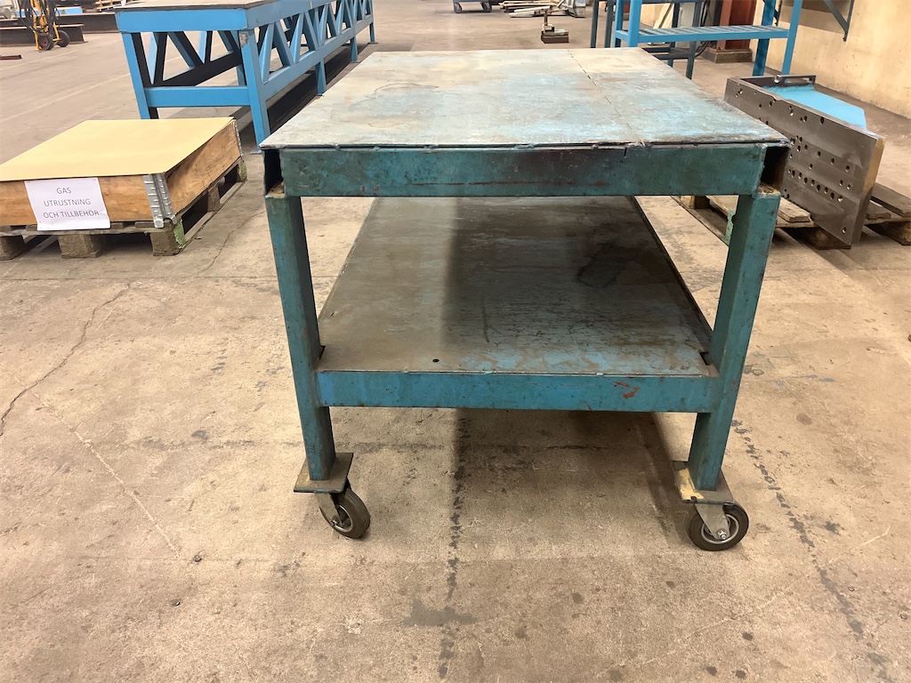 Stort Rullbord Rullbord - L800xB1200xH840mm | Blinto auktioner