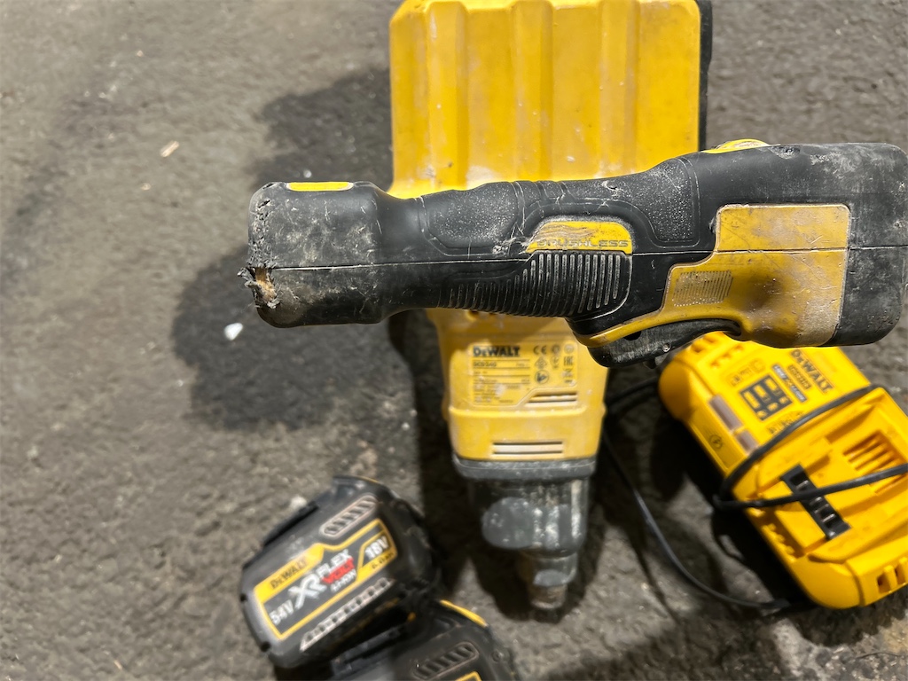 Bruksomrörare - DEWALT DCD 240x2 | Blinto auktioner