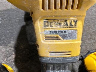 Bruksomrörare - DEWALT DCD 240x2 | Blinto auktioner