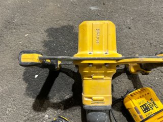 Bruksomrörare - DEWALT DCD 240x2 | Blinto auktioner