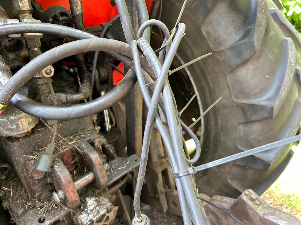 Traktor - BM VOLVO-VALMET 505-4 | Blinto auktioner