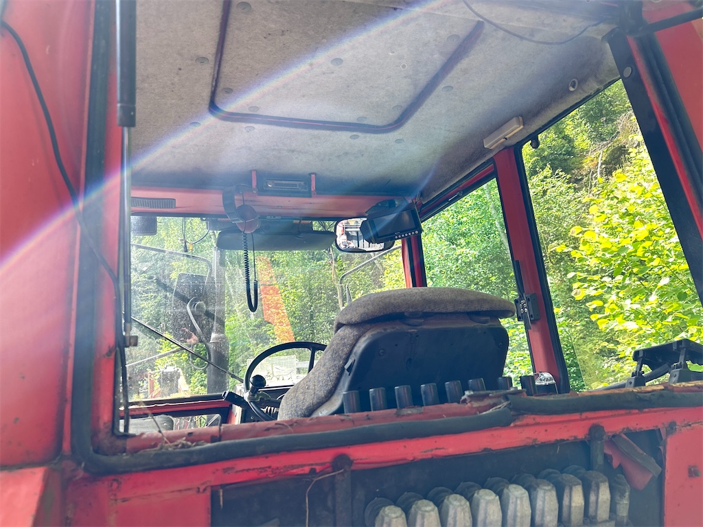 Traktor - BM VOLVO-VALMET 505-4 | Blinto auktioner