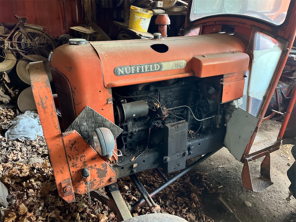 Traktor NUFFIELD 10 60 Blinto Auktioner Traktor NUFFIELD 10 60 Blinto Auktioner
