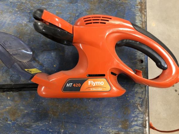 Häcksax-EL - FLYMO HT420 | Blinto auktioner